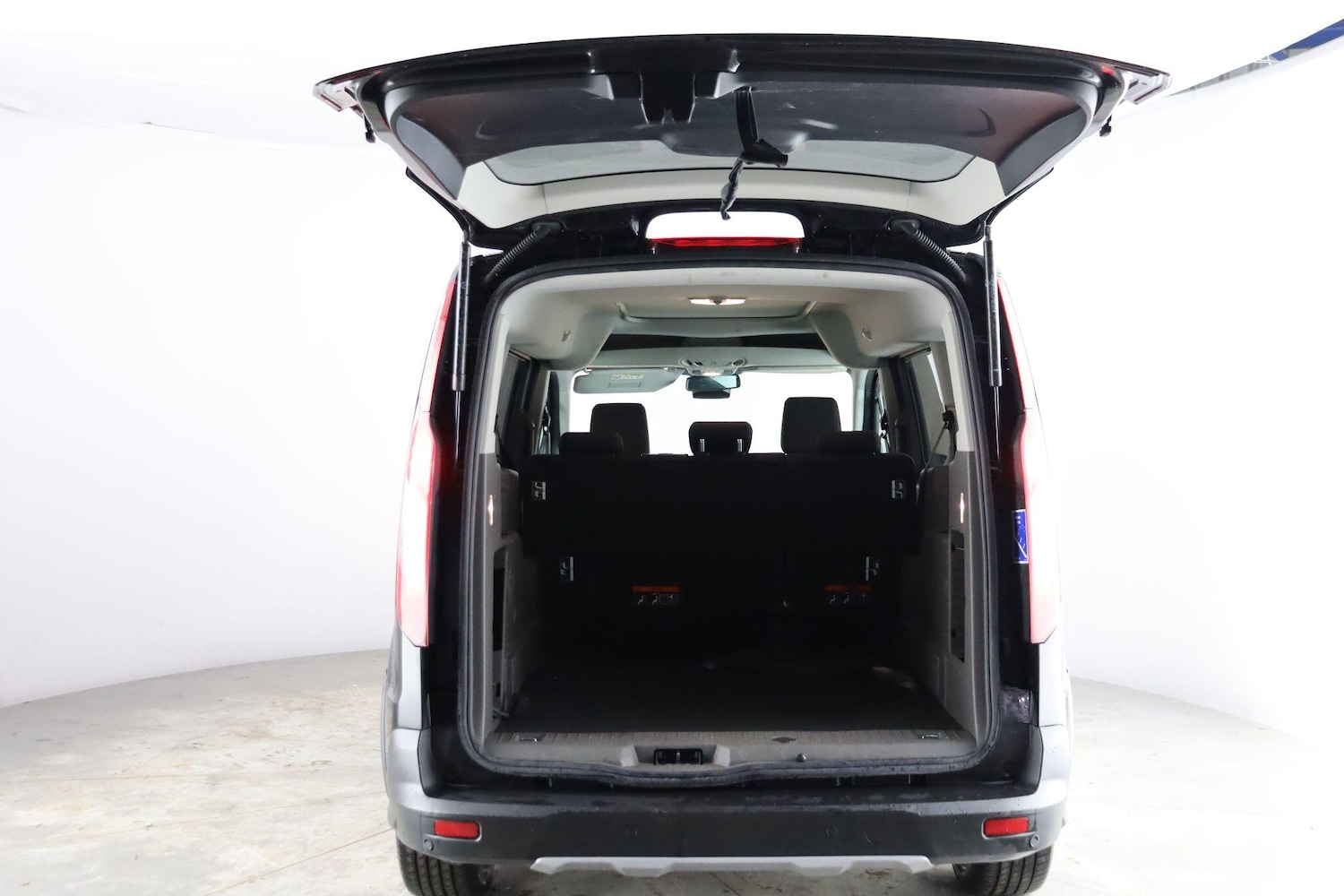 Used Ford Grand Tourneo Connect 2022 for sale - 77892610: Photo 26