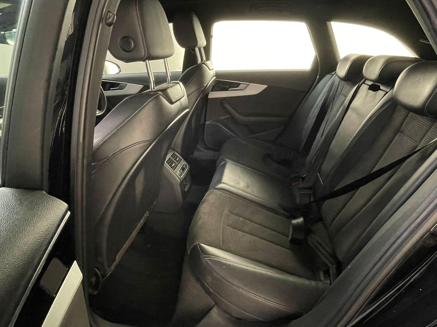 Used Audi A4 Avant 2019 for sale - 76152395: Photo 12
