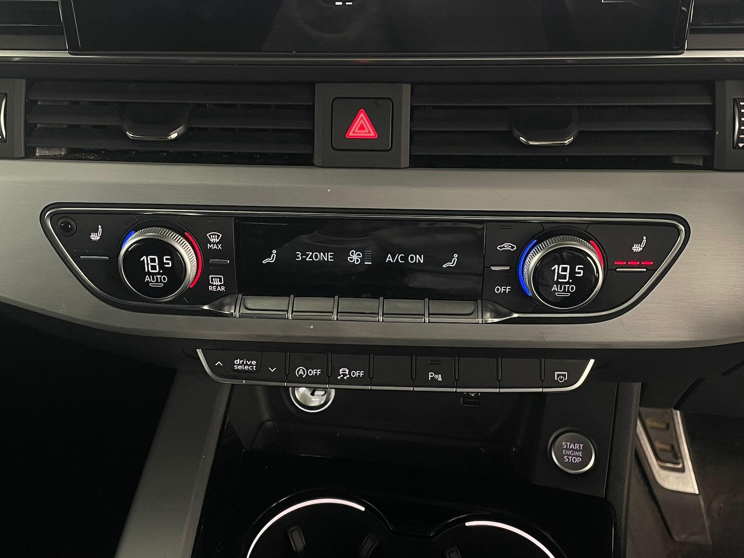 Used Audi A4 Avant 2019 for sale - 76152395: Photo 23