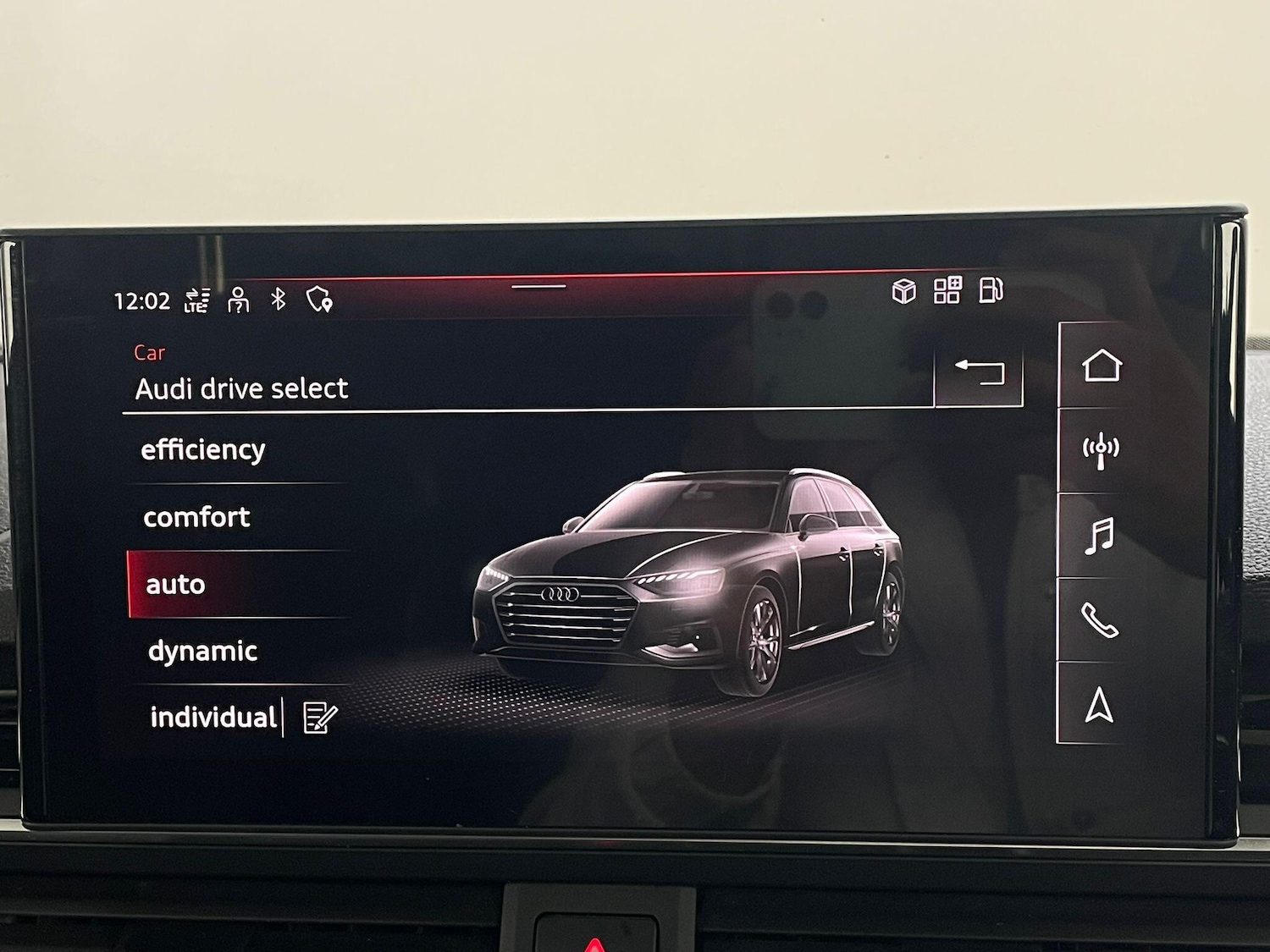 Used Audi A4 Avant 2019 for sale - 76152395: Photo 33