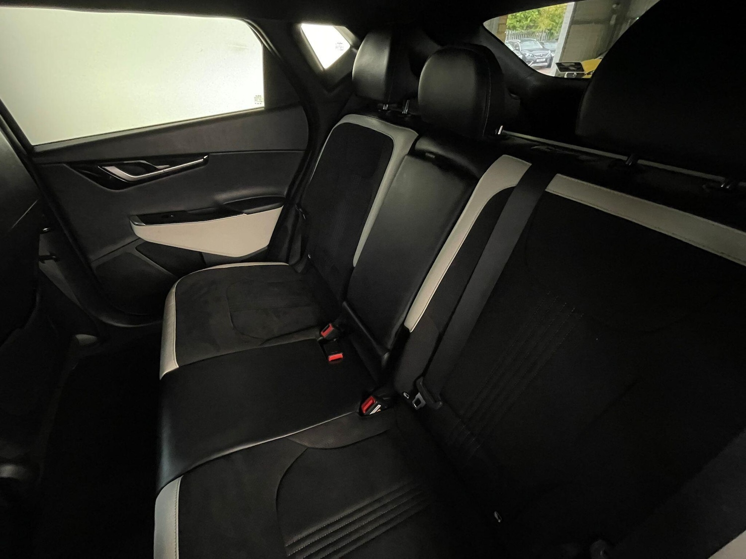 Used Kia EV6 2023 for sale - 75991076: Photo 17