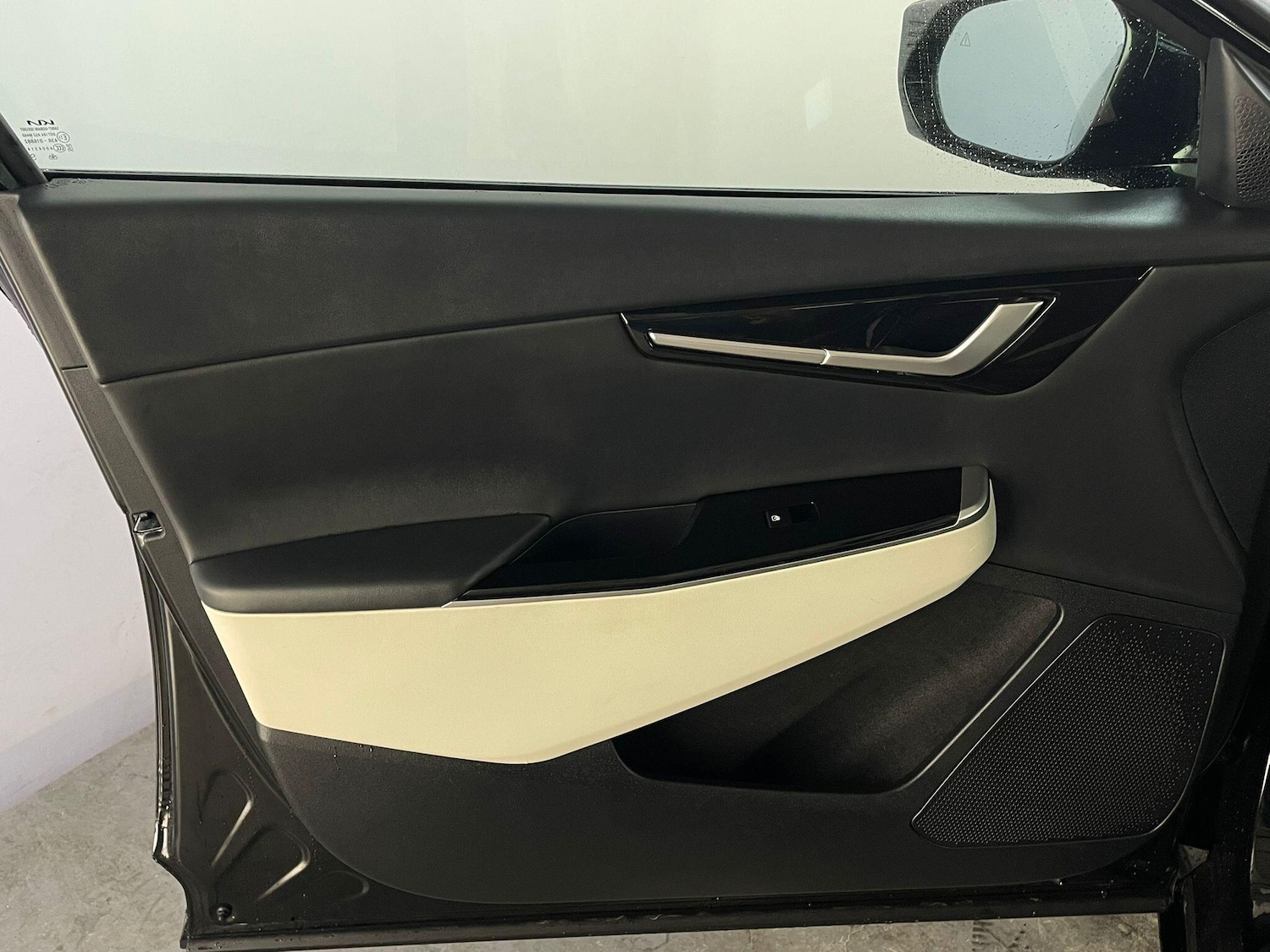 Used Kia EV6 2023 for sale - 75991076: Photo 33