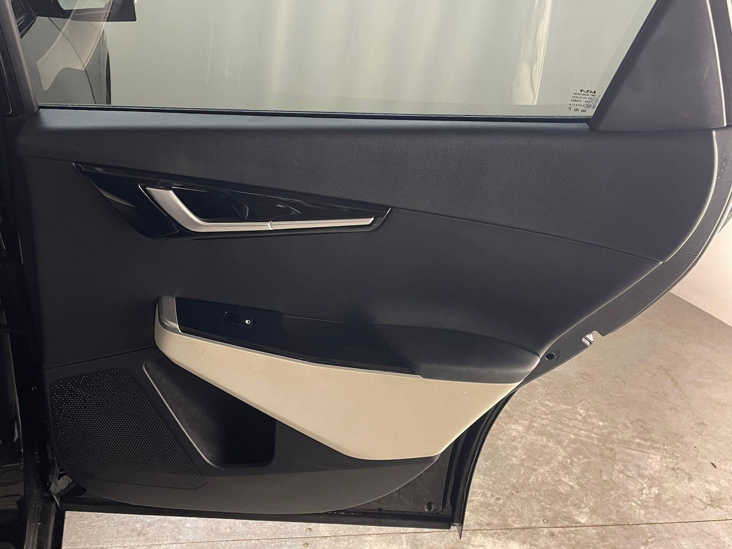 Used Kia EV6 2023 for sale - 75991076: Photo 35