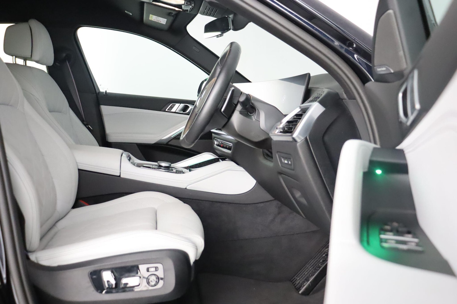 Used BMW X6 2025 for sale - 76727411: Photo 12