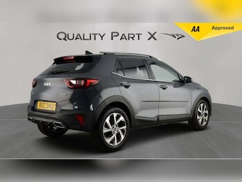 Used Kia Stonic 2022 for sale - 78250400: Photo