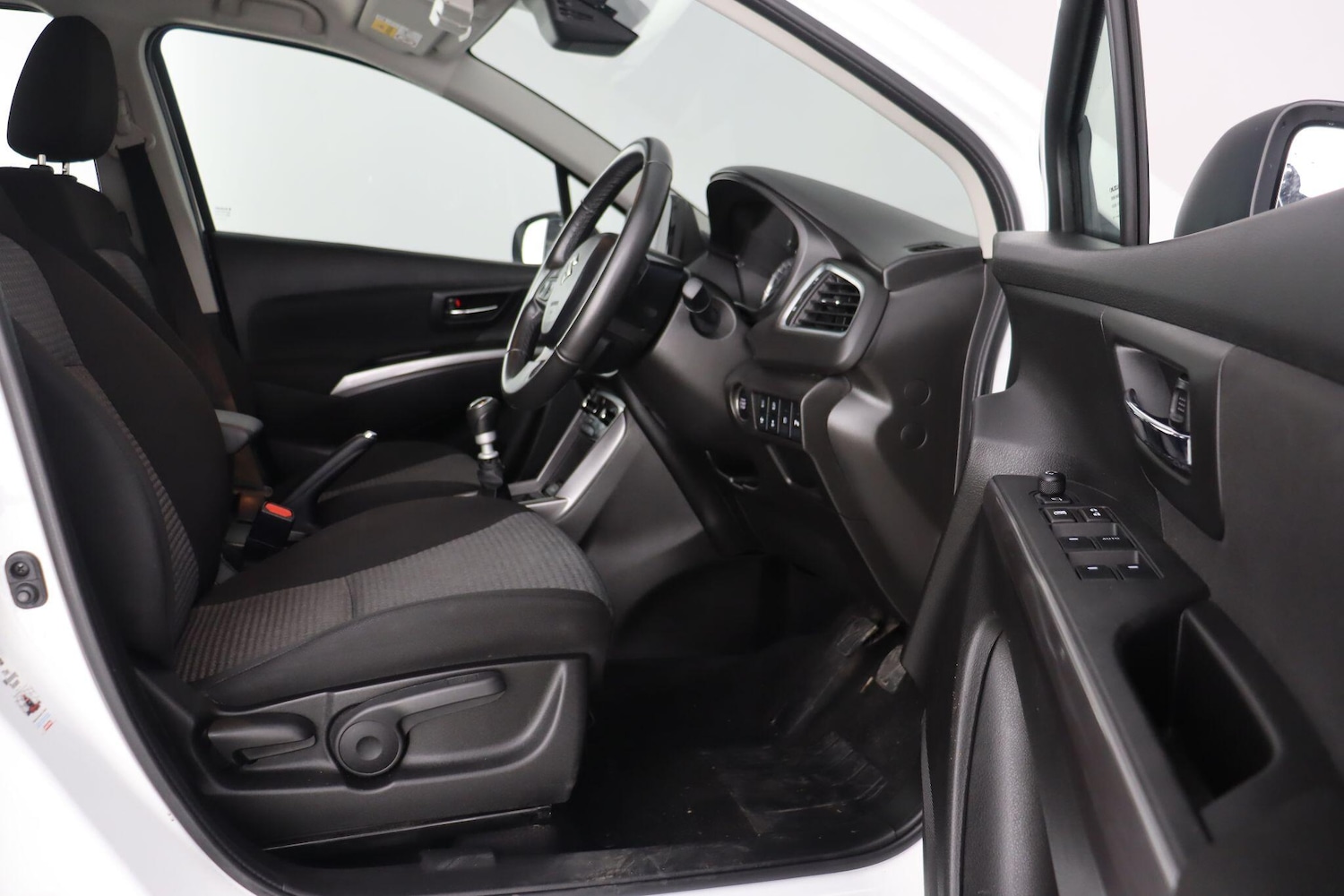 Used Suzuki SX4 S-Cross 2023 for sale - 76849908: Photo 12