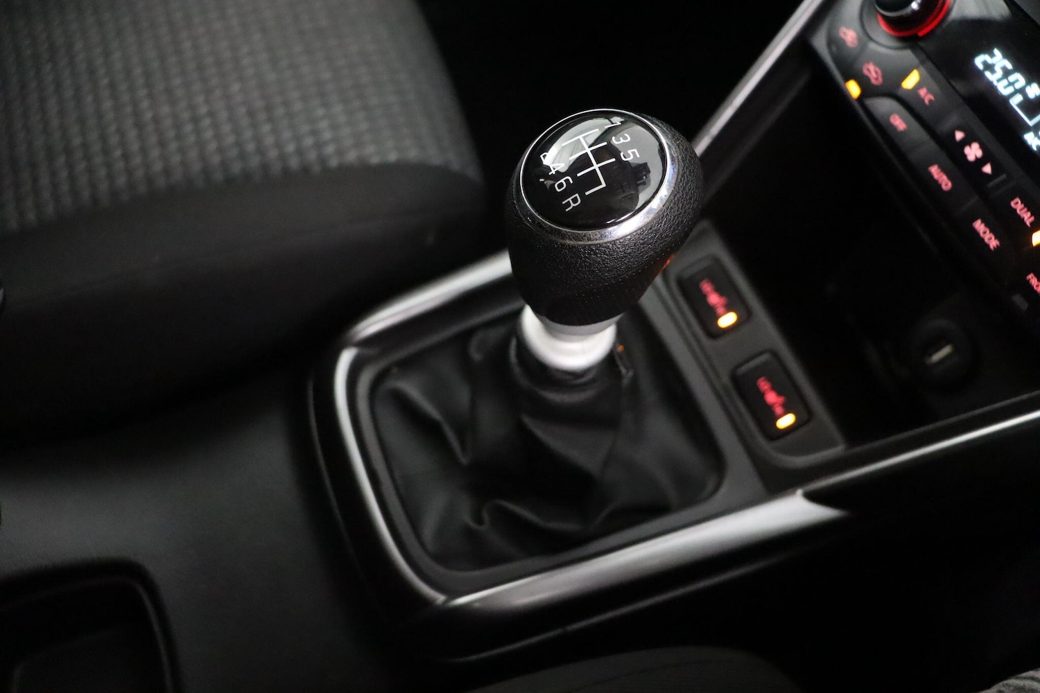 Used Suzuki SX4 S-Cross 2023 for sale - 76849908: Photo 16