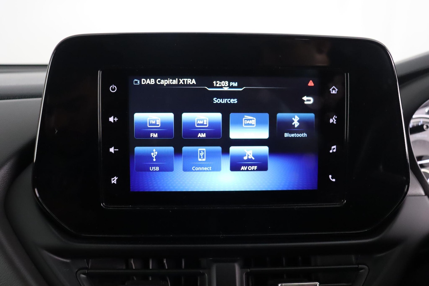 Used Suzuki SX4 S-Cross 2023 for sale - 76849908: Photo 32