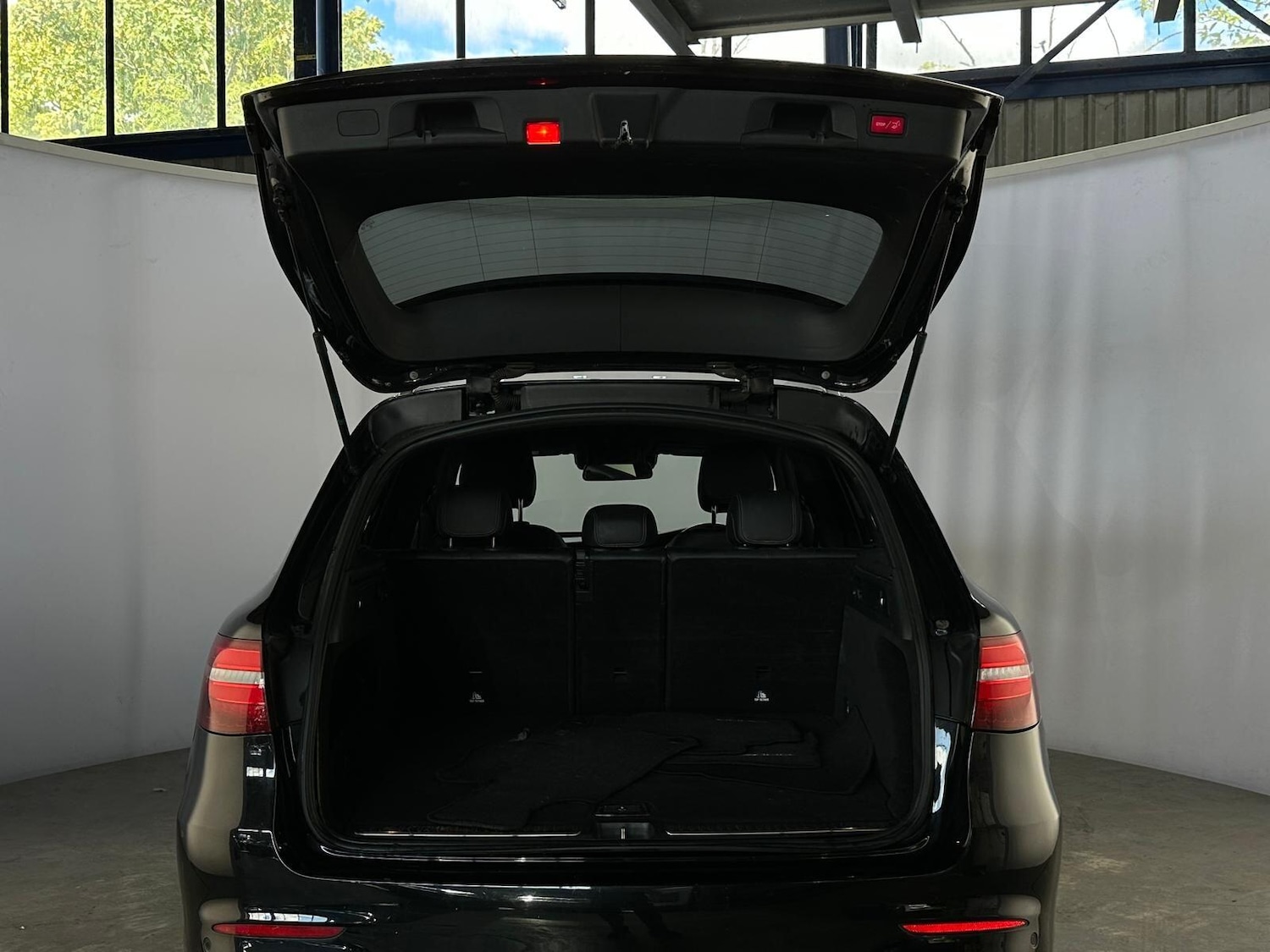 Vehicle 33