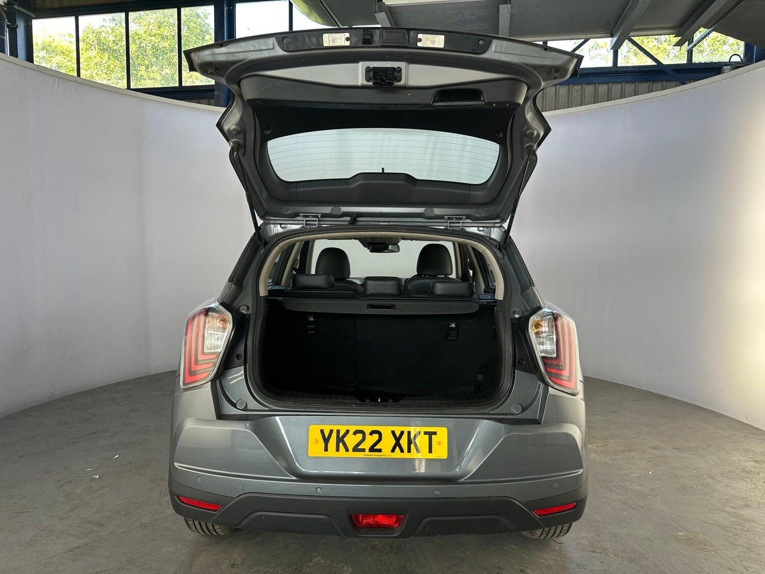 Vehicle 33