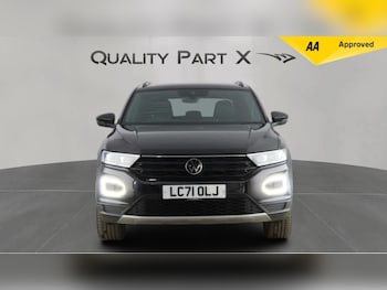 Used Volkswagen T-Roc 2021 for sale - 77992955: Photo