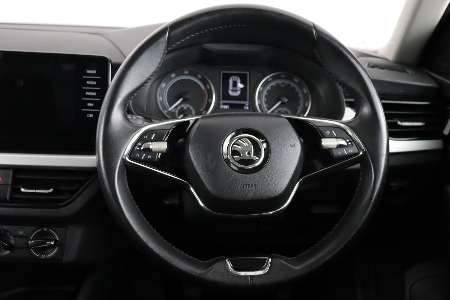 Used Skoda Kamiq 2023 for sale - 77254886: Photo 9