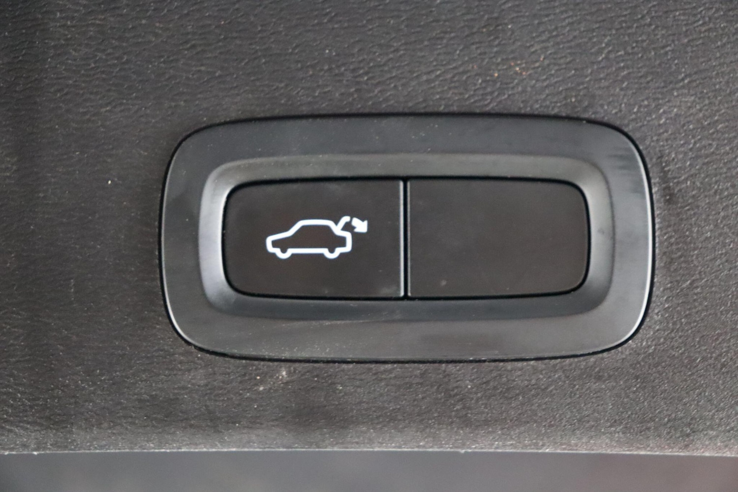 Used Volvo XC40 2020 for sale - 76913412: Photo 25