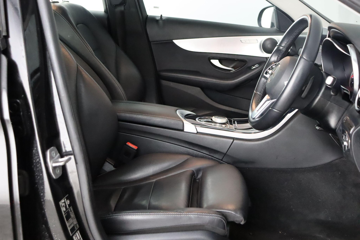 Used Mercedes-Benz C Class 2020 for sale - 77109194: Photo 13