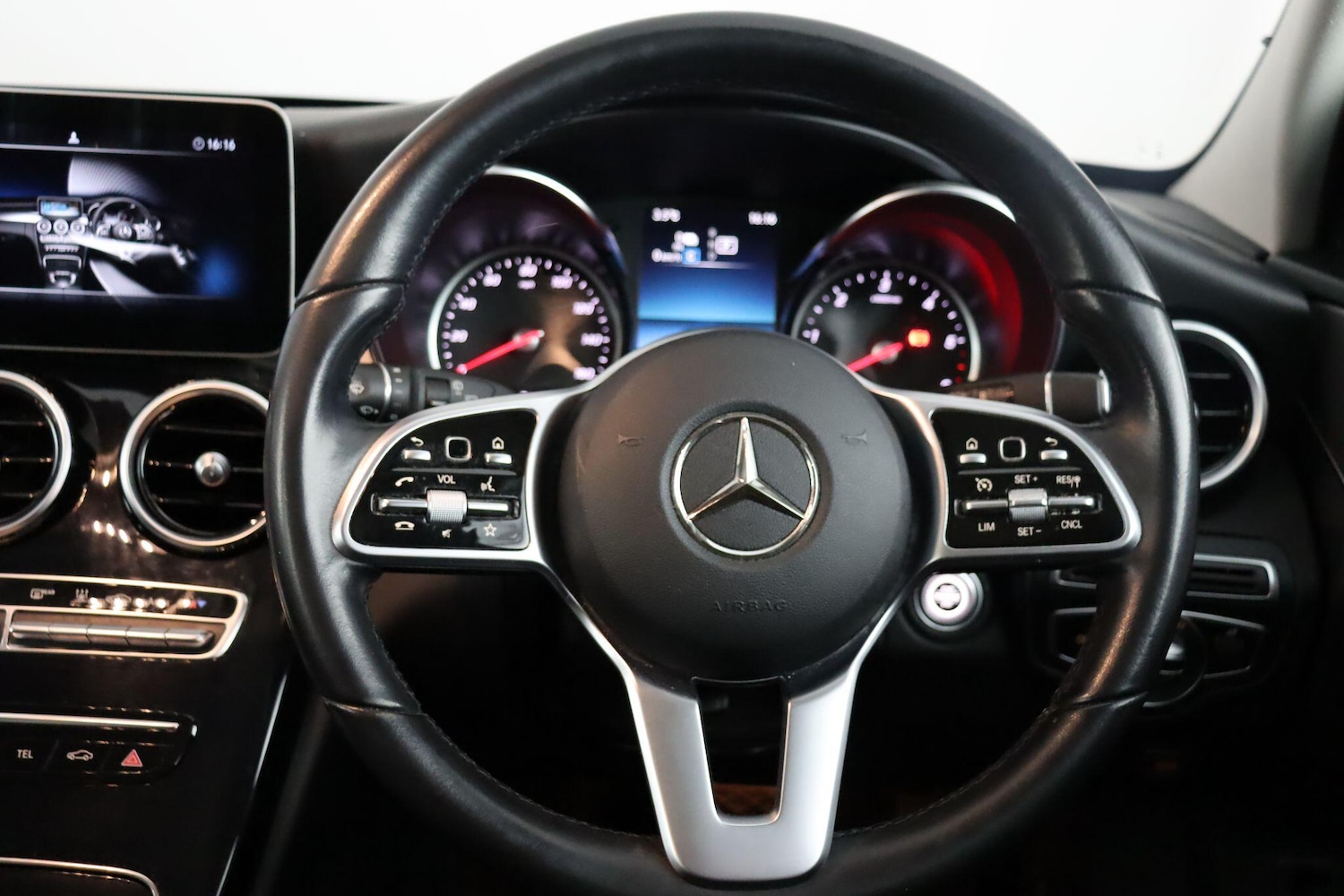 Used Mercedes-Benz C Class 2020 for sale - 77109194: Photo 9