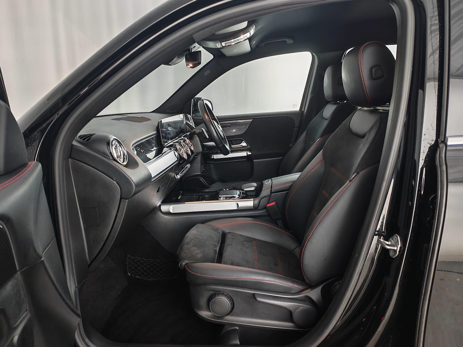 Used Mercedes-Benz GLB 2020 for sale - 76432920: Photo 11