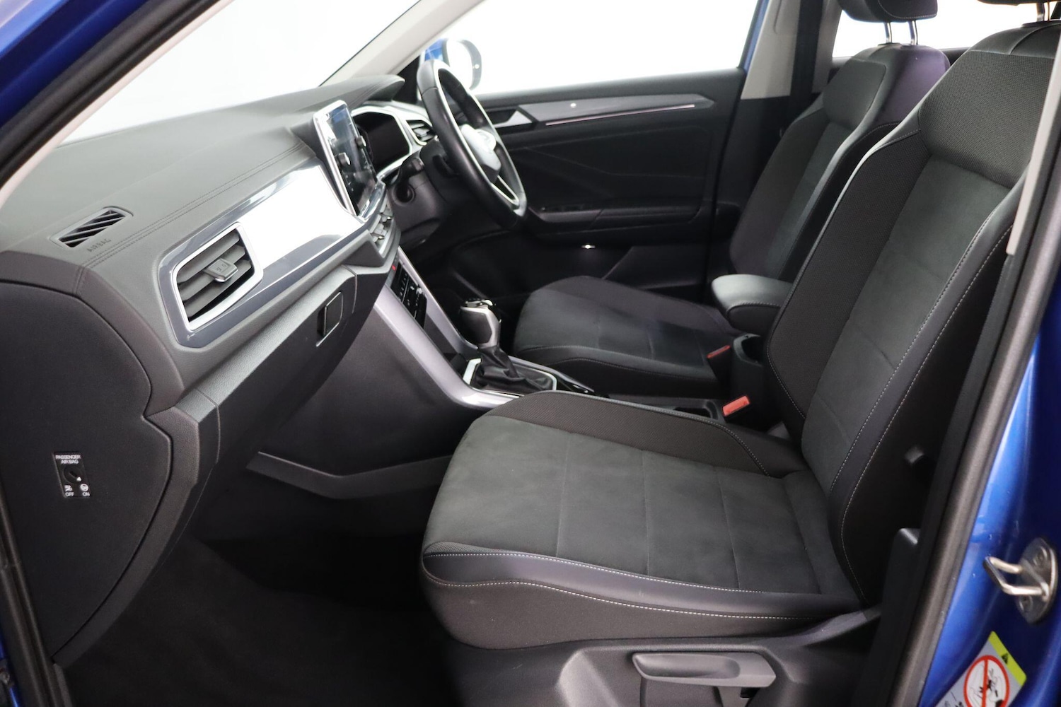 Used Volkswagen T-Roc 2023 for sale - 77926061: Photo 15