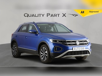 Used Volkswagen T-Roc 2023 for sale - 77926061: Photo