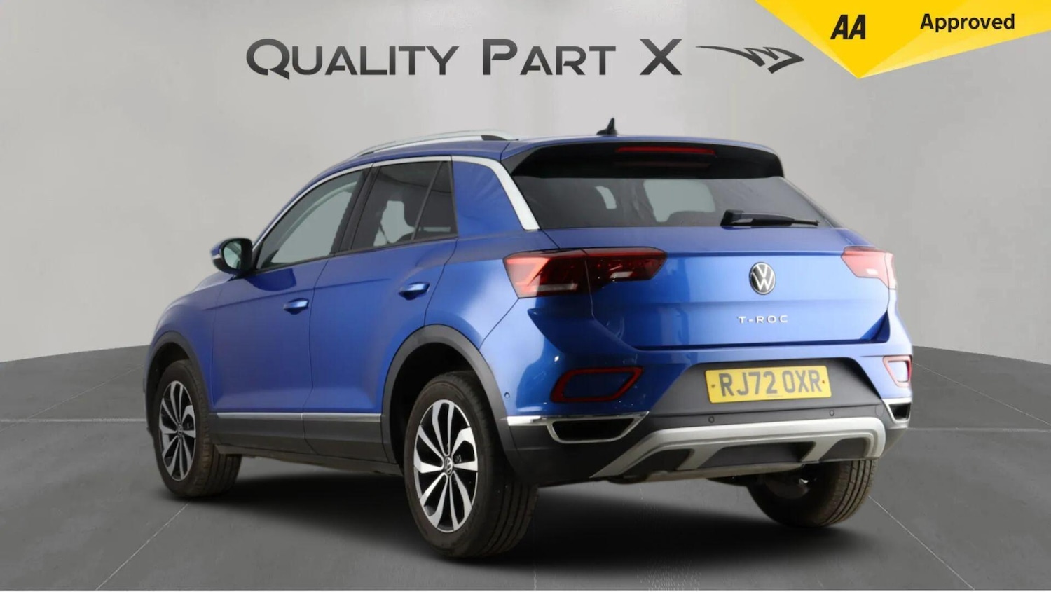 Used Volkswagen T-Roc 2023 for sale - 77926061: Photo 5
