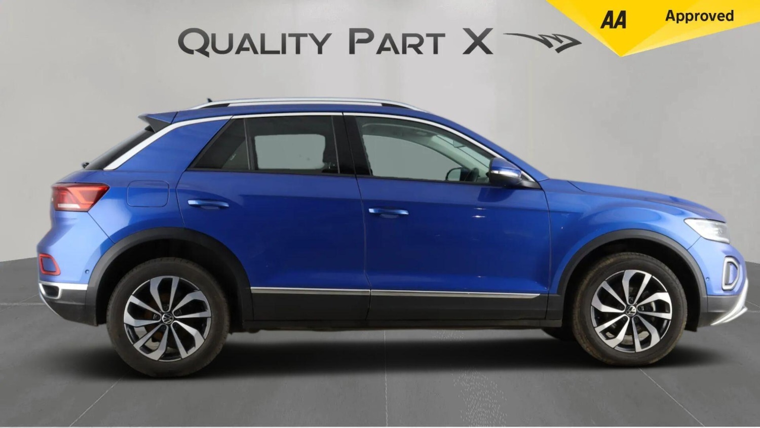 Used Volkswagen T-Roc 2023 for sale - 77926061: Photo 8