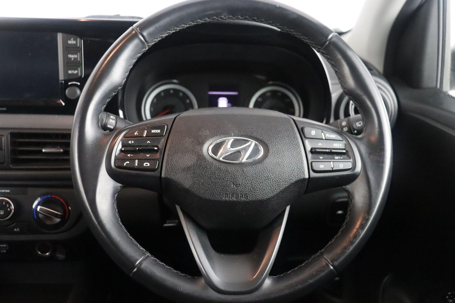 Used Hyundai i10 2022 for sale - 77291778: Photo 9