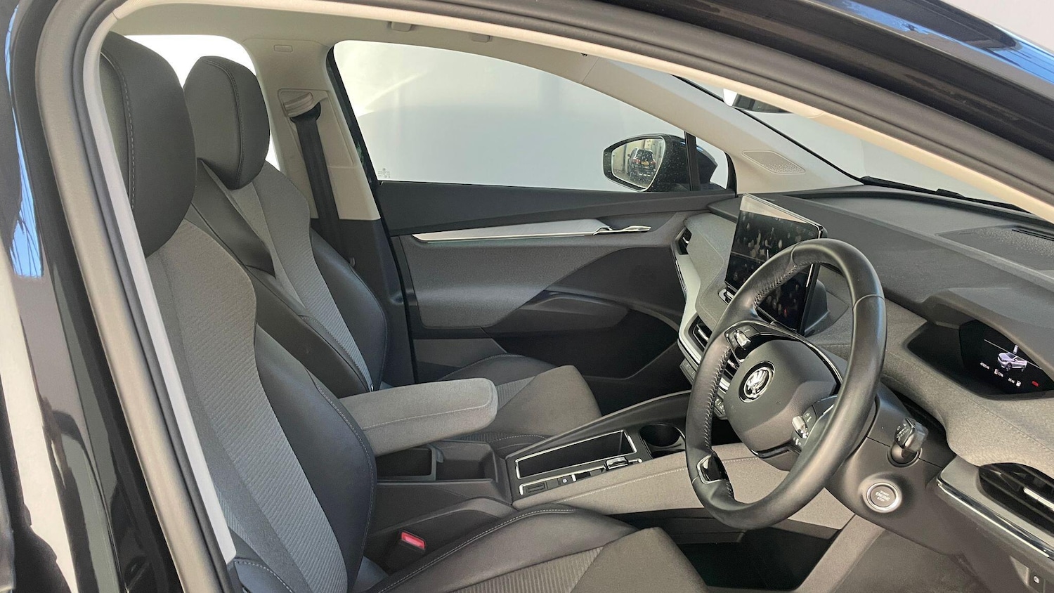 Used Skoda Enyaq 2021 for sale - 75990846: Photo 11