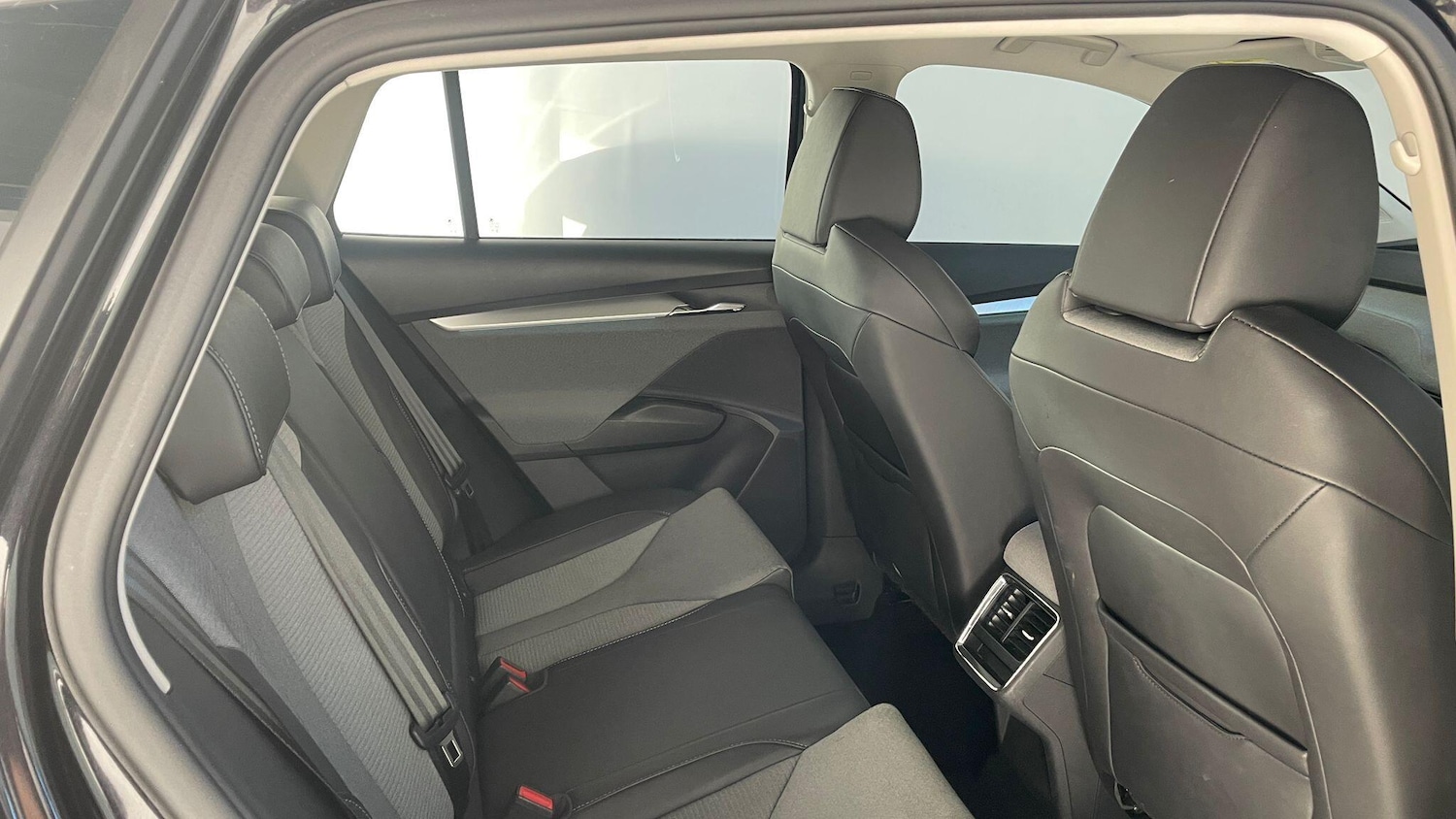 Used Skoda Enyaq 2021 for sale - 75990846: Photo 14