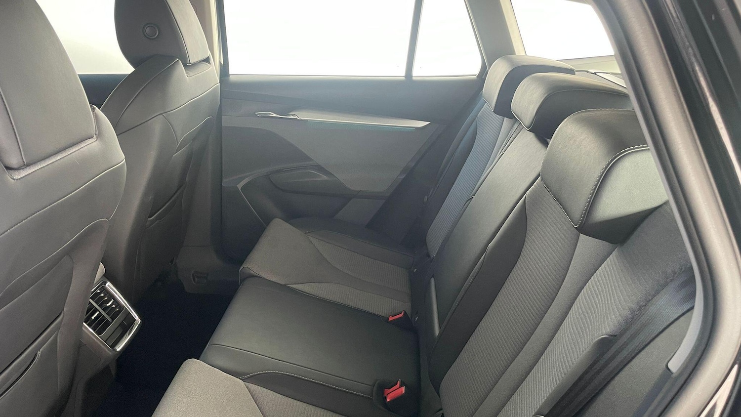 Used Skoda Enyaq 2021 for sale - 75990846: Photo 16