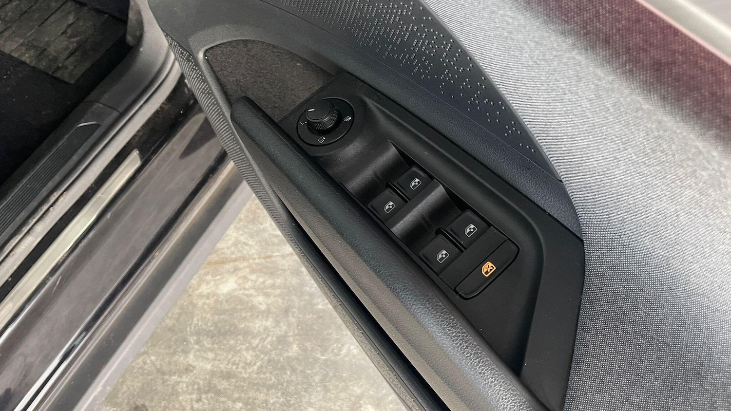 Used Skoda Enyaq 2021 for sale - 75990846: Photo 30