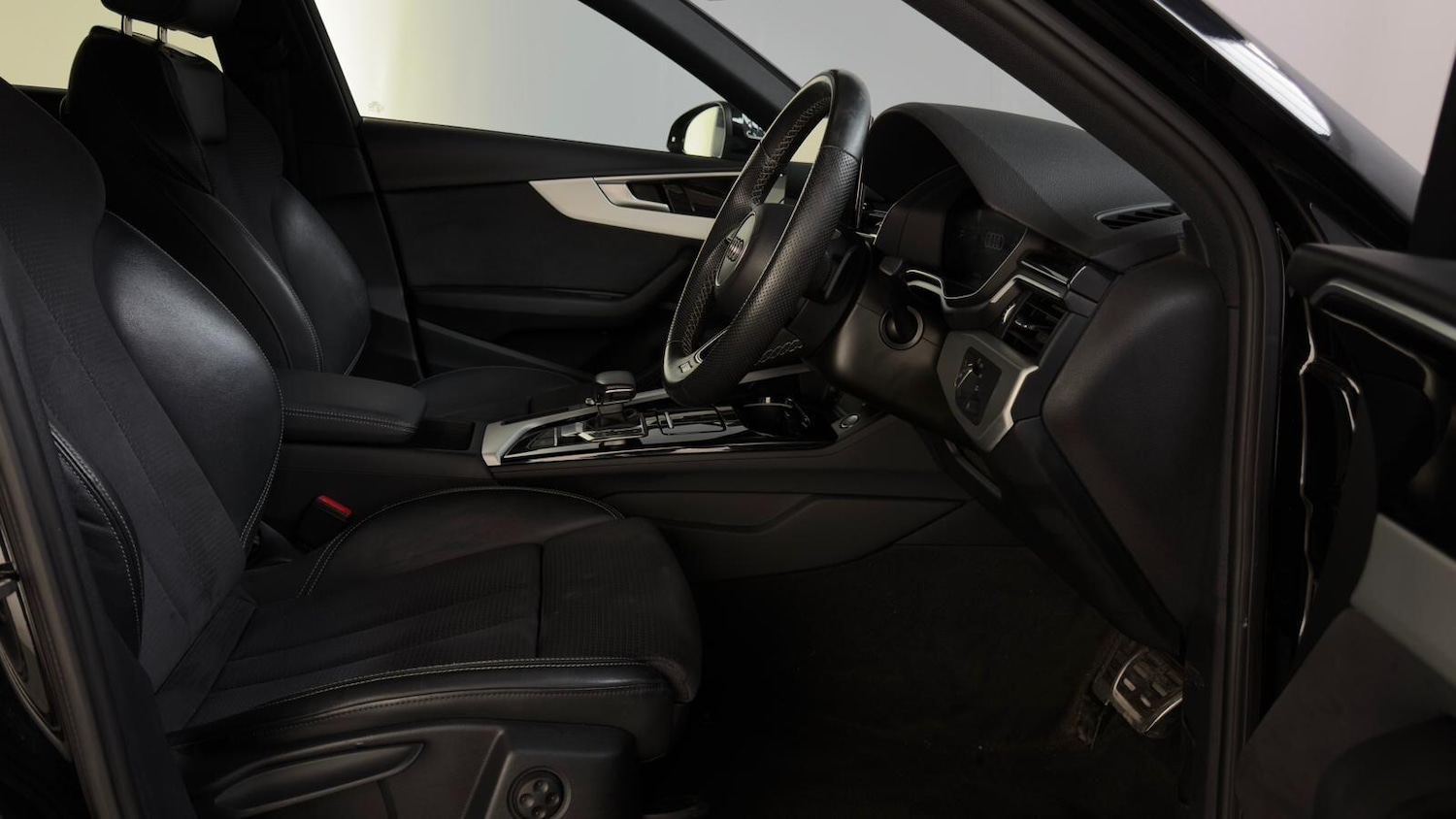 Used Audi A4 2022 for sale - 76151504: Photo 10