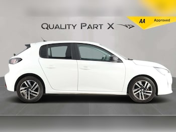 Used Peugeot 208 2023 for sale - 79111824: Photo