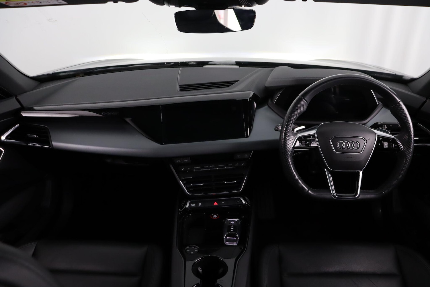 Used Audi e-tron GT 2021 for sale - 76913052: Photo 10