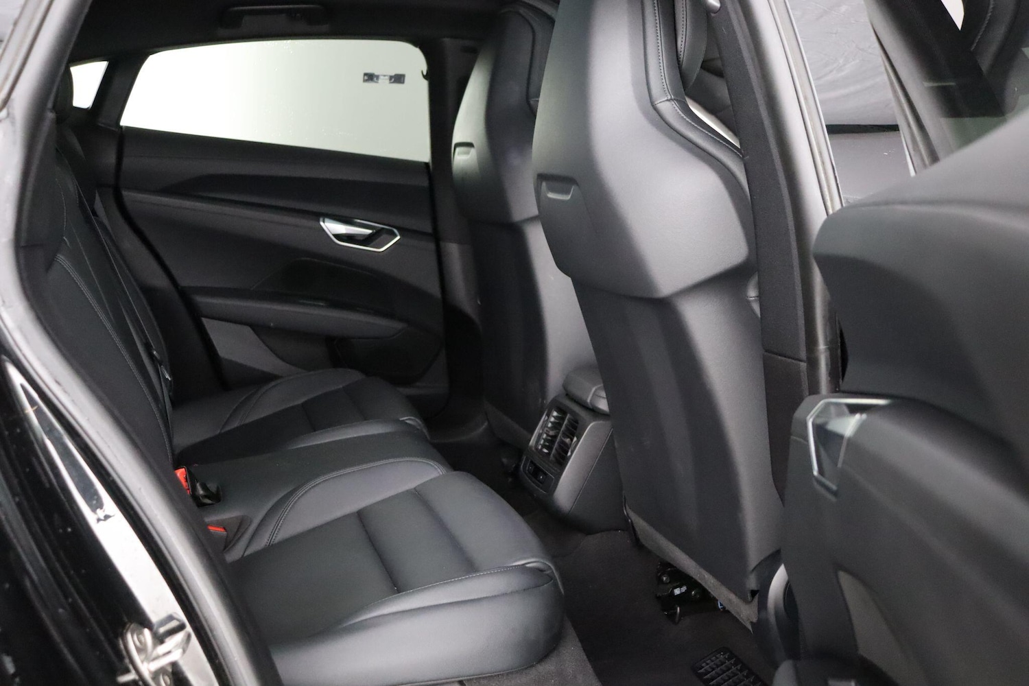 Used Audi e-tron GT 2021 for sale - 76913052: Photo 13