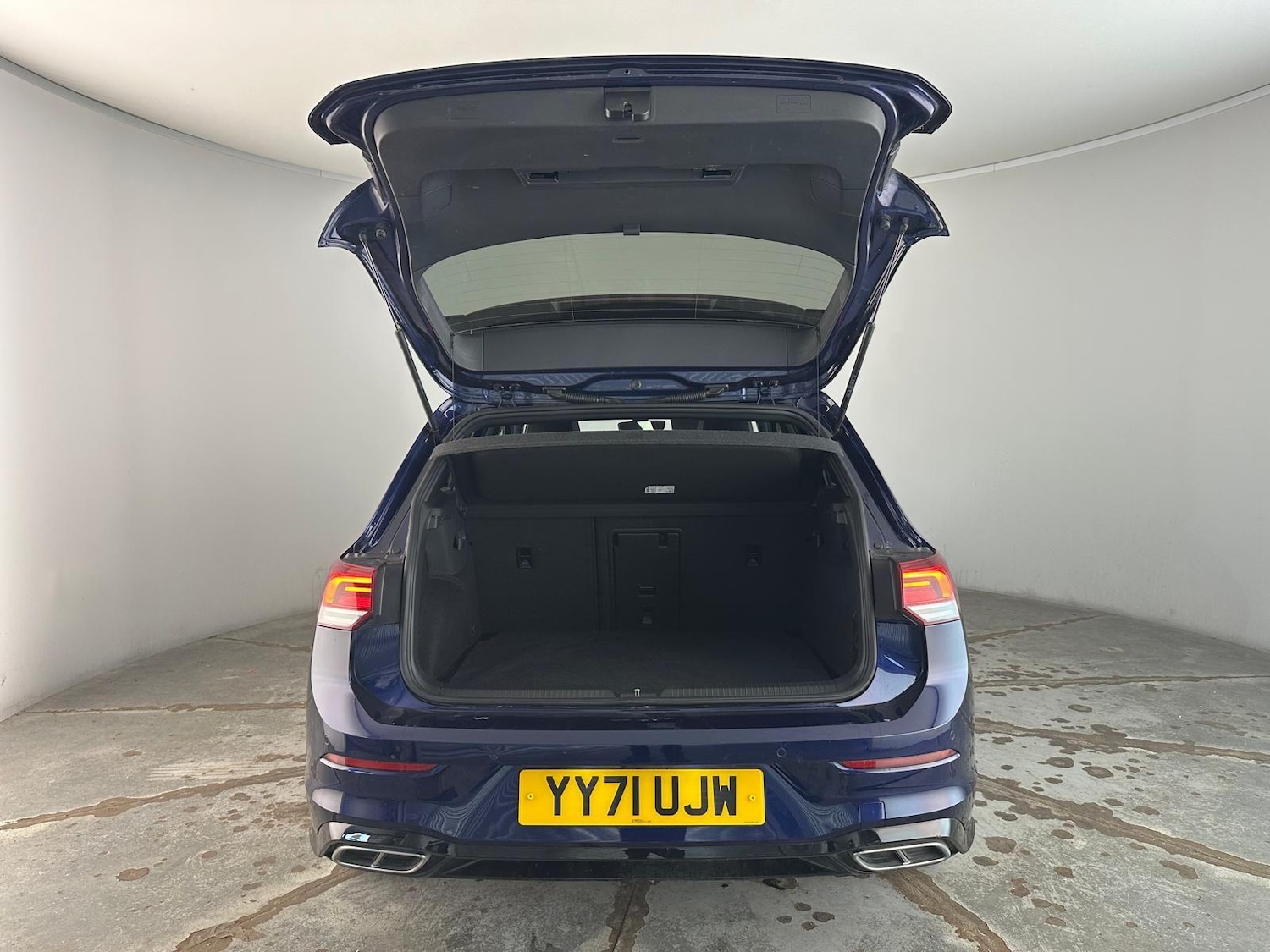 Vehicle 21