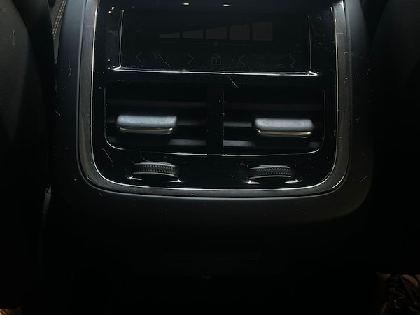 Used Volvo XC60 2019 for sale - 76072785: Photo 17