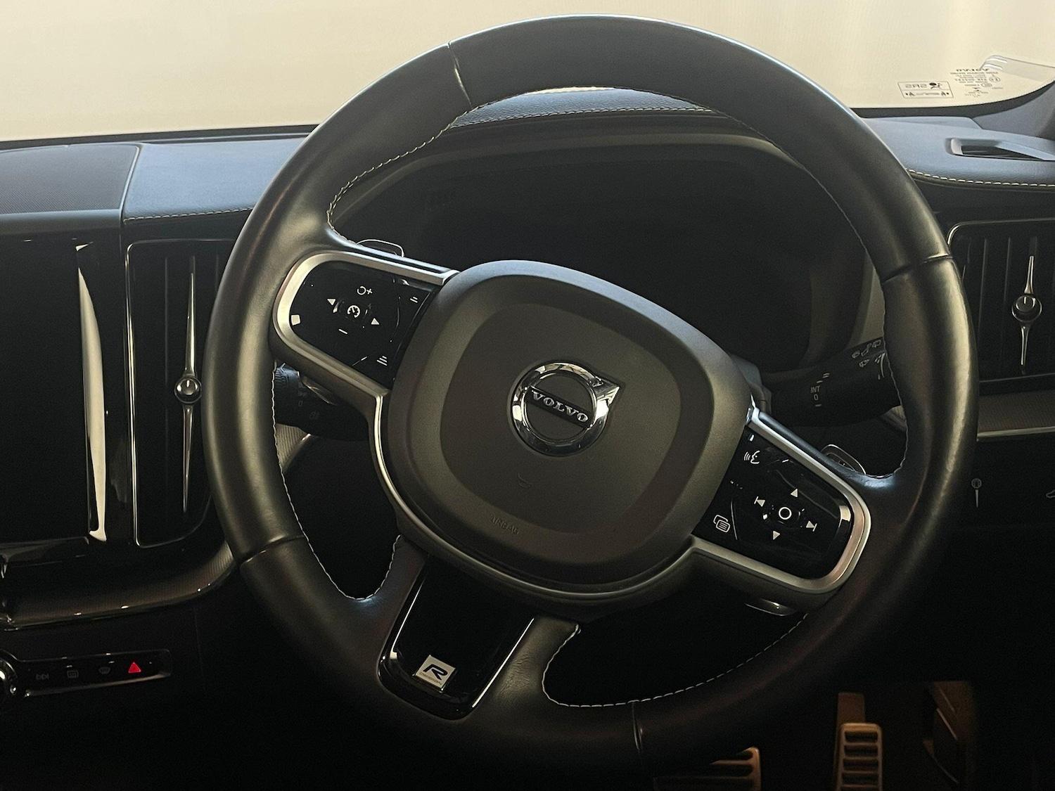 Used Volvo XC60 2019 for sale - 76072785: Photo 8