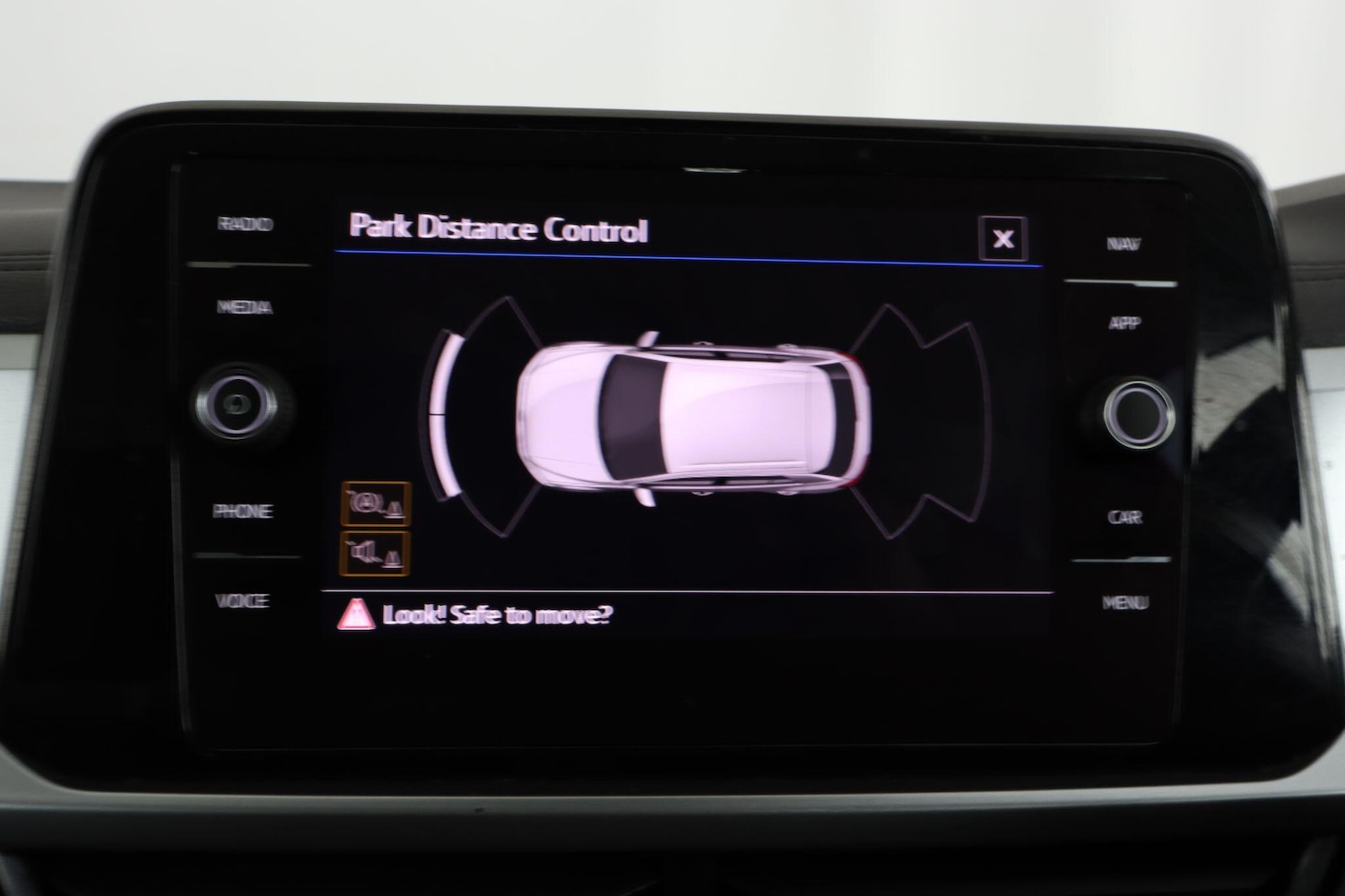 Used Volkswagen T-Roc 2024 for sale - 77456352: Photo 40