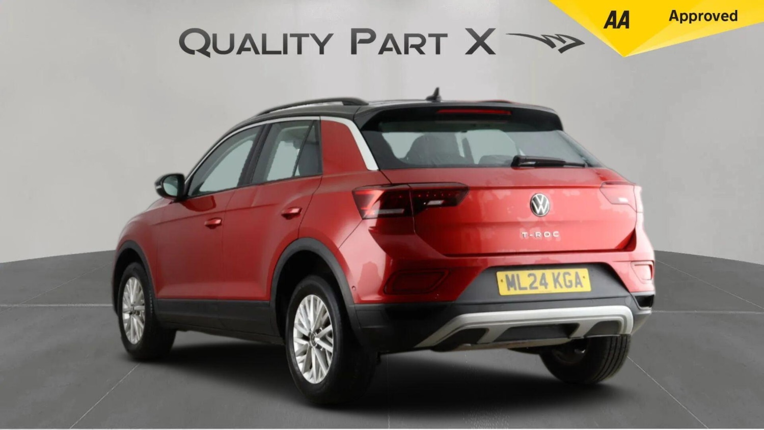 Used Volkswagen T-Roc 2024 for sale - 77456352: Photo 5