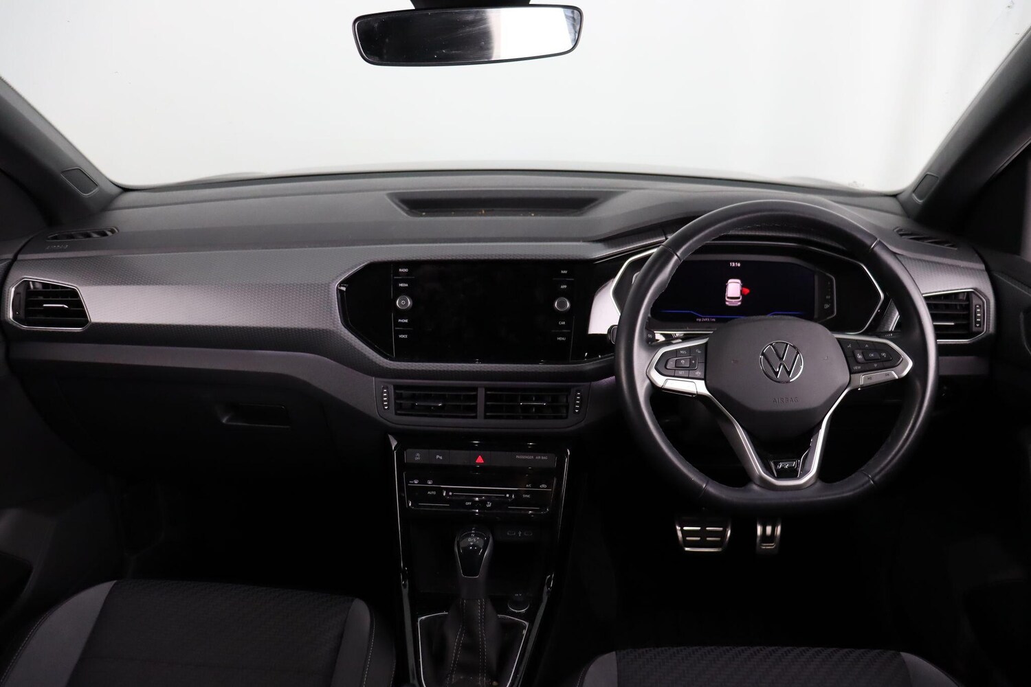 Used Volkswagen T-Cross 2023 for sale - 76913284: Photo 10