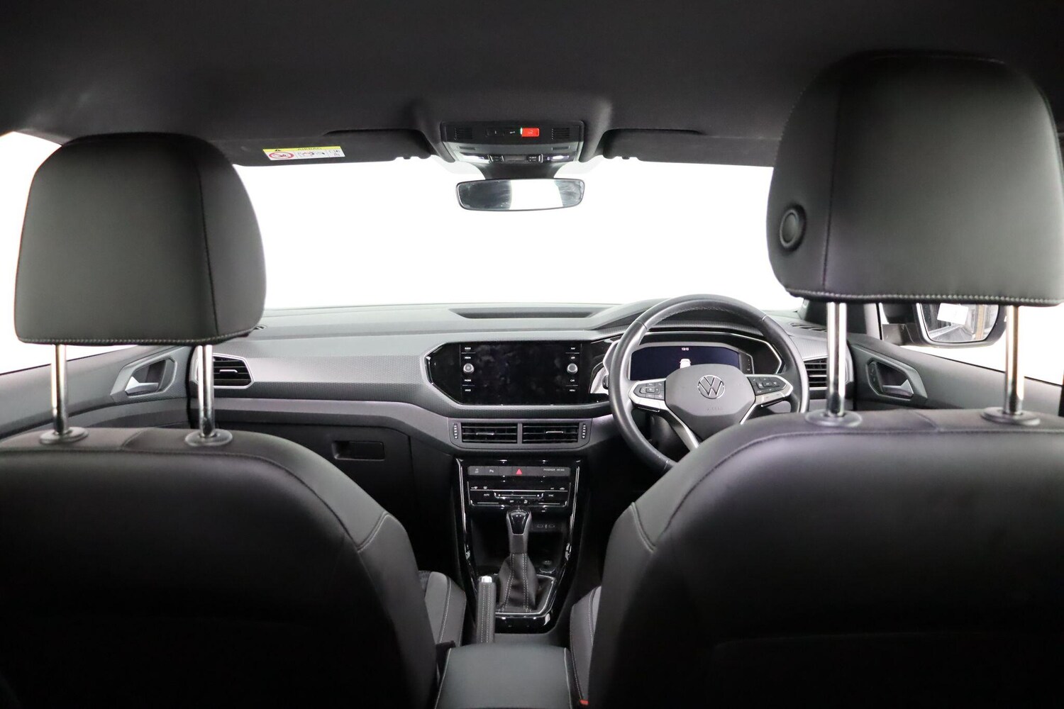 Used Volkswagen T-Cross 2023 for sale - 76913284: Photo 11