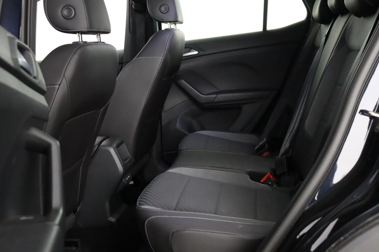 Used Volkswagen T-Cross 2023 for sale - 76913284: Photo 13