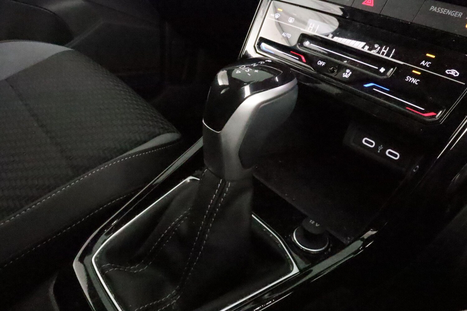 Used Volkswagen T-Cross 2023 for sale - 76913284: Photo 17