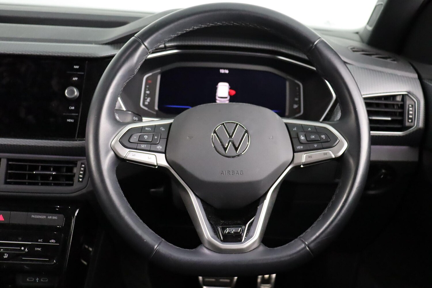 Used Volkswagen T-Cross 2023 for sale - 76913284: Photo 9