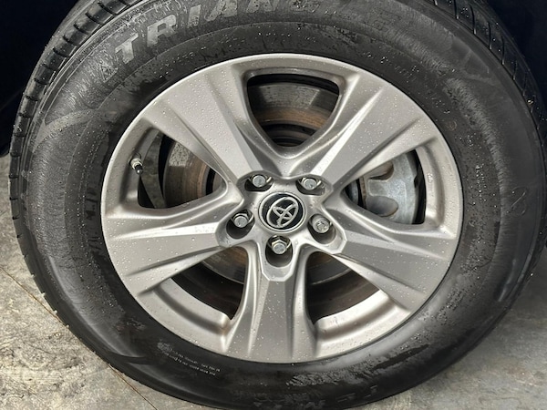 Used Toyota RAV4 2022 for sale - 76259533: Photo 30