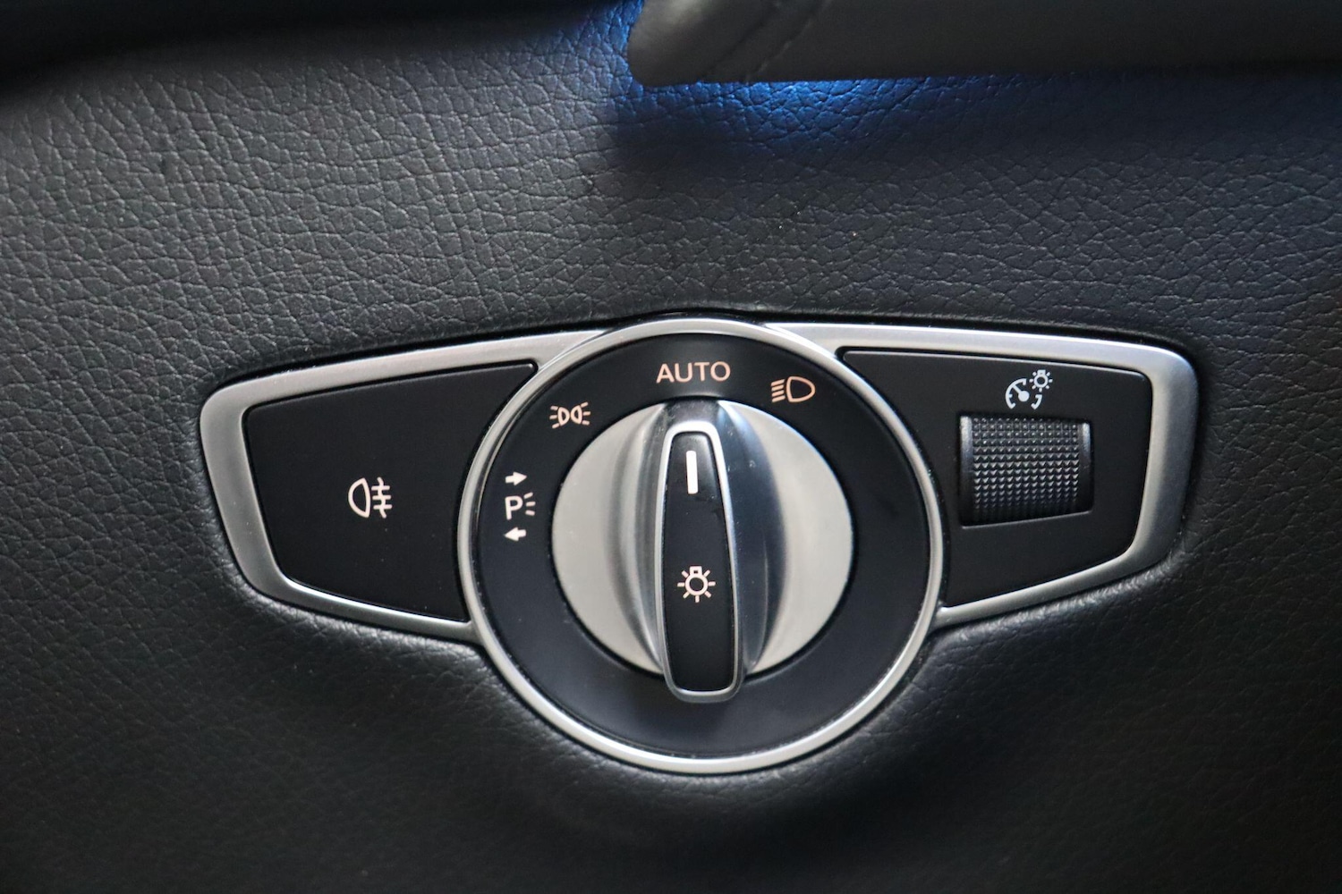 Used Mercedes-Benz EQC 2022 for sale - 77190610: Photo 21