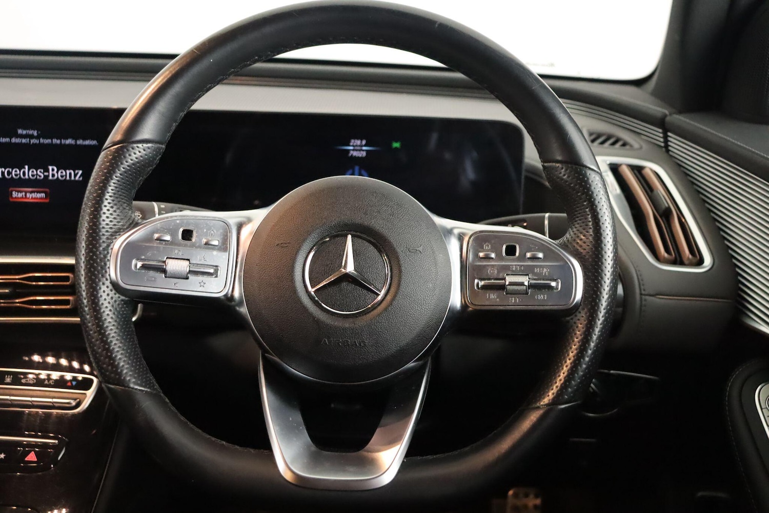 Used Mercedes-Benz EQC 2022 for sale - 77190610: Photo 9