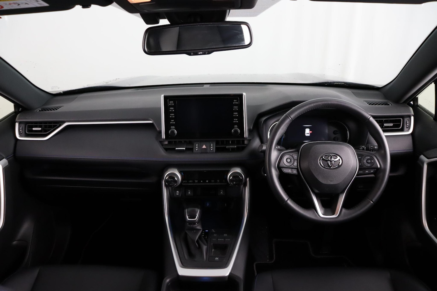 Used Toyota RAV4 2021 for sale - 76899215: Photo 10