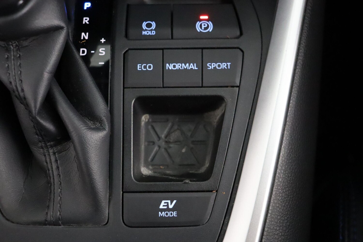 Used Toyota RAV4 2021 for sale - 76899215: Photo 18