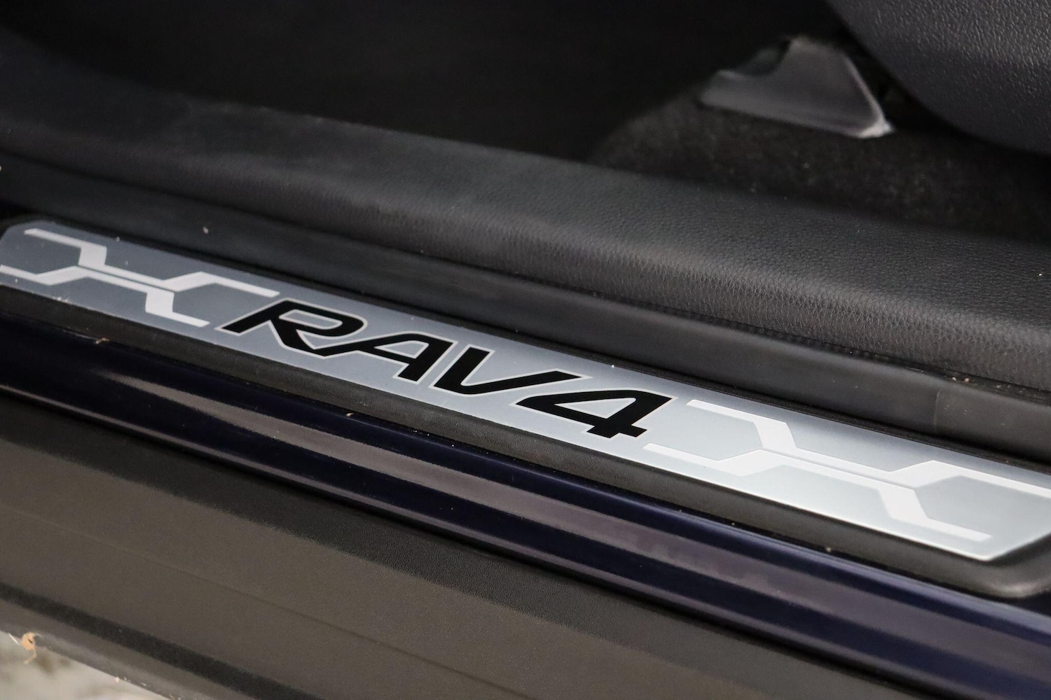 Used Toyota RAV4 2021 for sale - 76899215: Photo 24