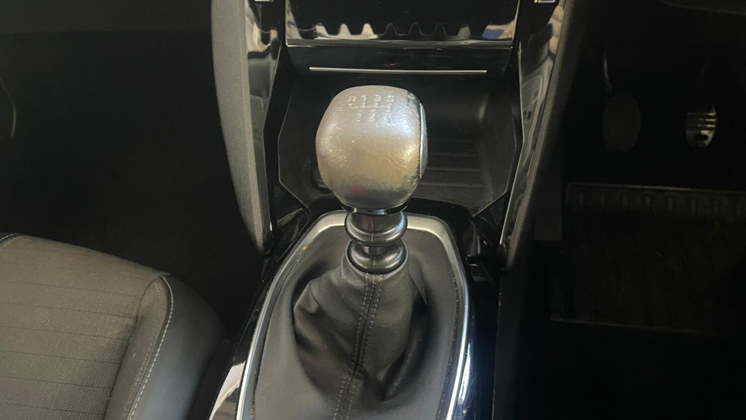 Used Peugeot 2008 2022 for sale - 76002183: Photo 19